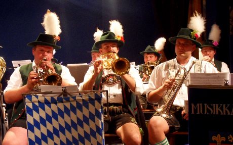 oktoberfest-songs-band